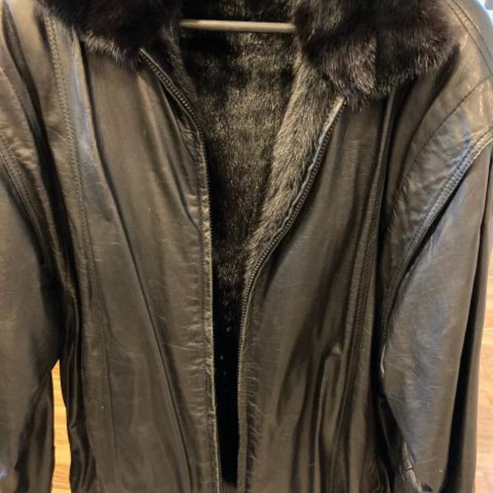 Gorgeous Mens Reversible Black Leather And Authenticated Mink Jacket